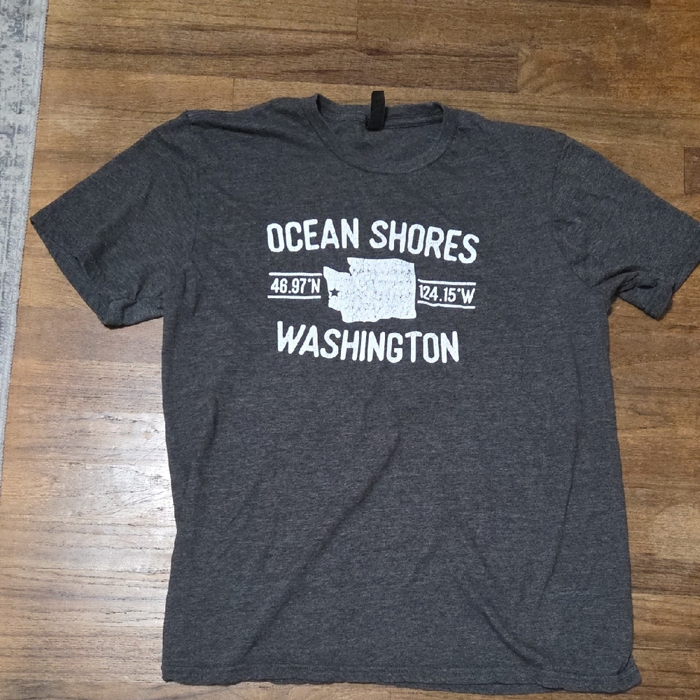 🔵3/$13 Unisex- District Ocean Shores Graphic Tee